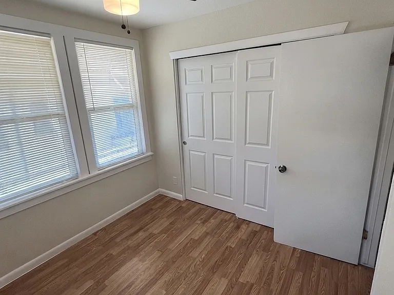 215 W Nevada Ave #B — Photo 7
