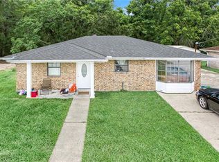 1864 Sugar Mill Dr, Saint Bernard, LA 70085