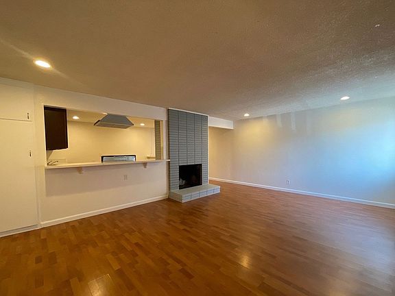 5th image of 1471 E Eureka St APT 228