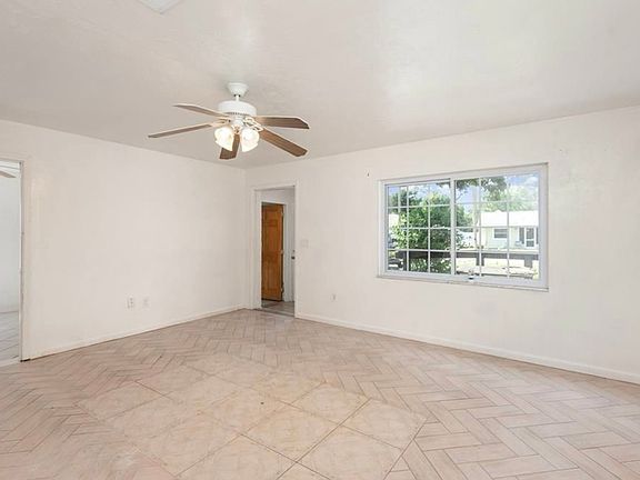 3rd image of 2529 Belmont Ave