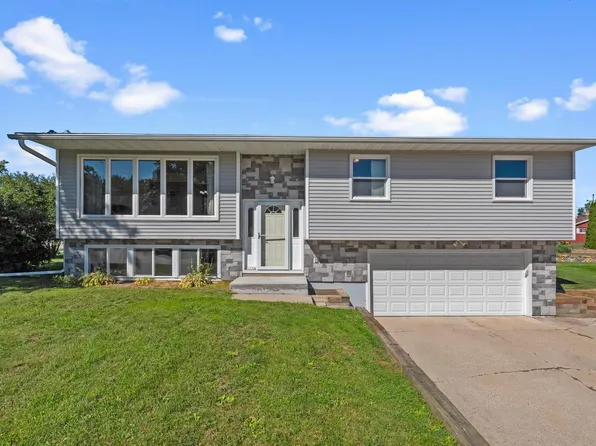 1330 Brooklane DRIVE, Kewaskum, WI 53040