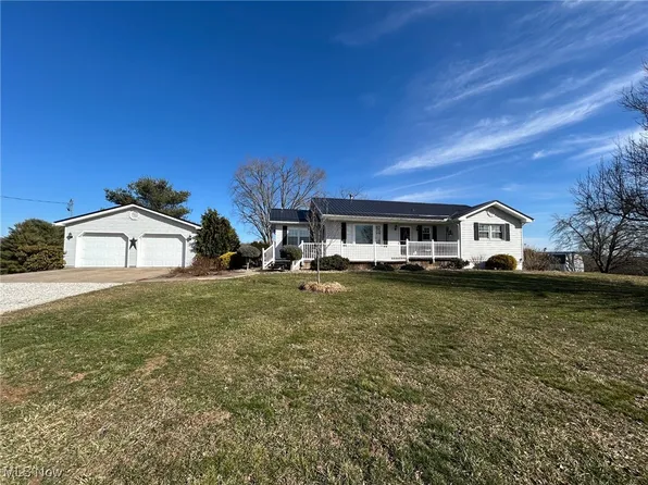 1095 Barrett South Rd, Vincent, OH 45784
