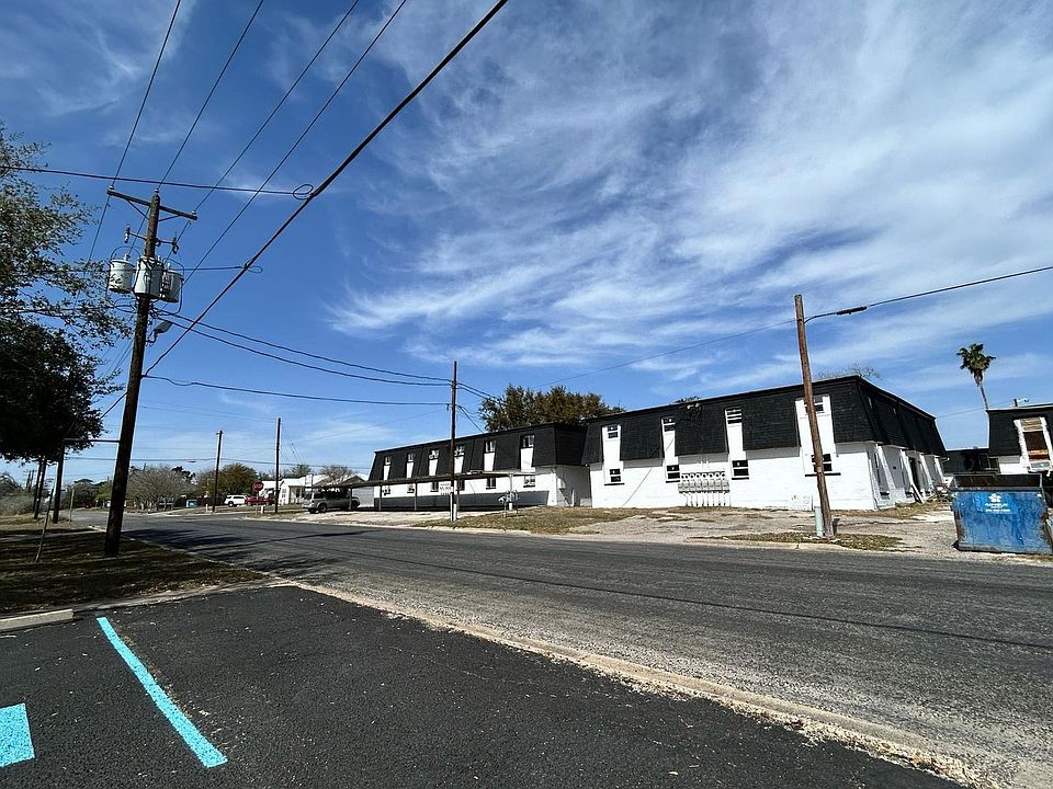 Building Photo 4
