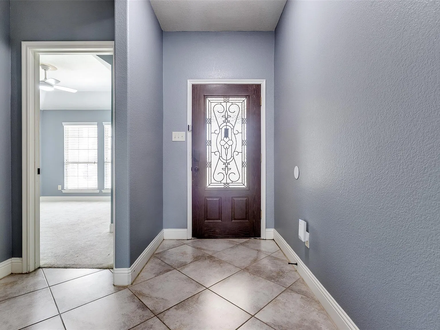 3 bed, 1656 sqft, $2,400 — Photo 4