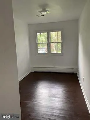 8221 Greenwich Rd — Photo 9