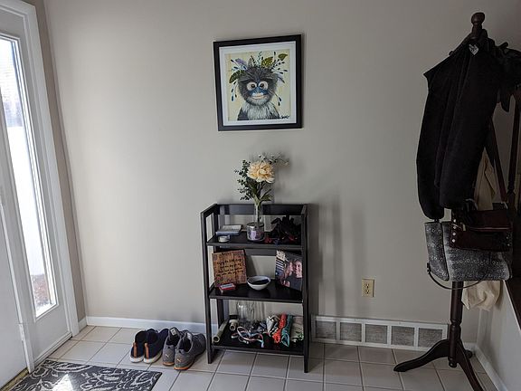 2nd image of 1465 Eaton Ave
