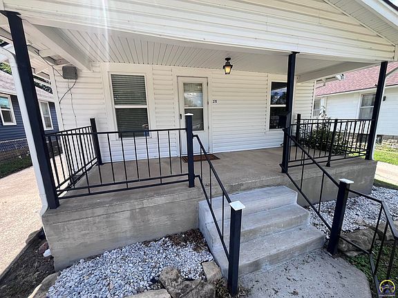 2nd image of 235 NW Story St