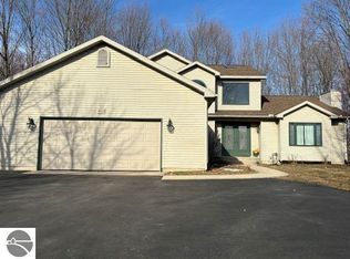 4482 Silver Valley Ln, Traverse City, MI 49684