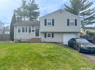 5 Old Farm Drive, Newington, CT 06111