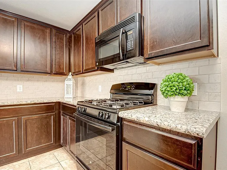 9202 Adobe Sky Ct — Photo 8