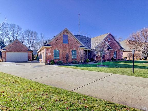 3rd image of 3859 Ashleaf Ct