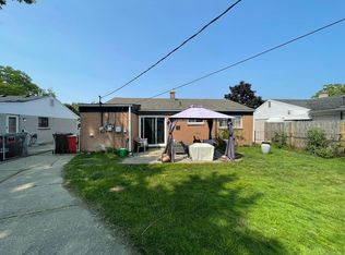 15240 Rudland St, Roseville, MI 48066