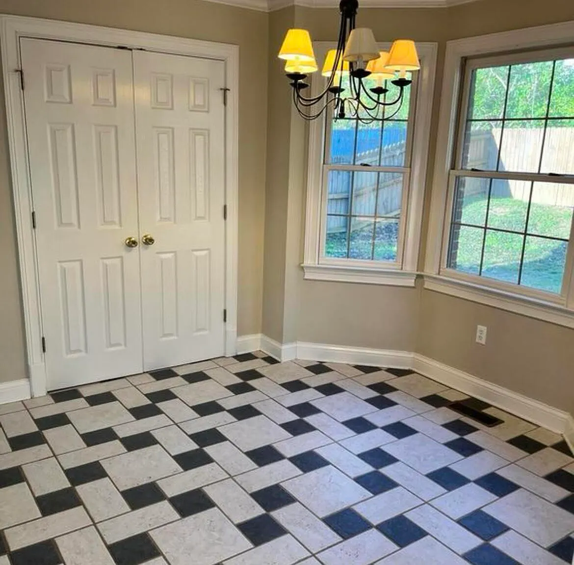 3 bed, 2.0 bath, 1792 sqft, $1,995 — Photo 4