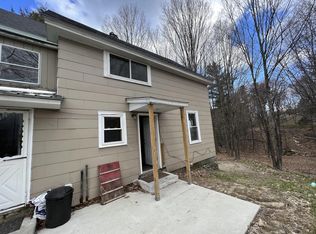25 Park Ave #3, Claremont, NH 03743