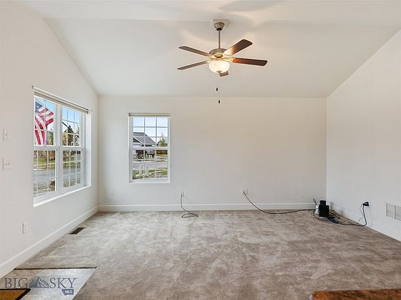 3rd image of 2205 Sturnella Ln