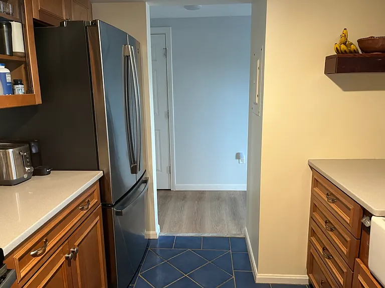 150 Spring St #14 — Photo 6