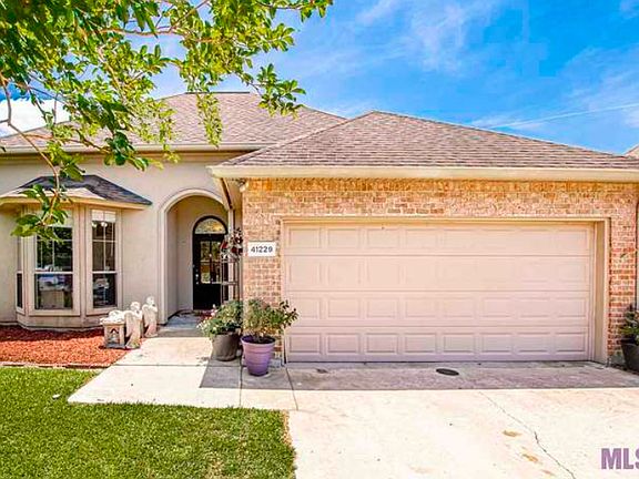 5th image of 41229 Aspen Dr