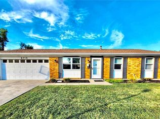 6750 Glenhills Dr, Englewood, OH 45322