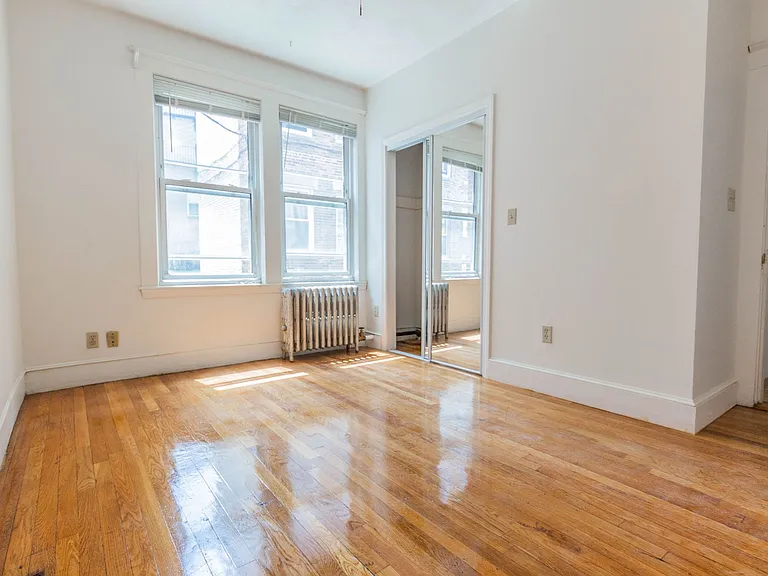 15 Scottfield Rd #4 — Photo 1