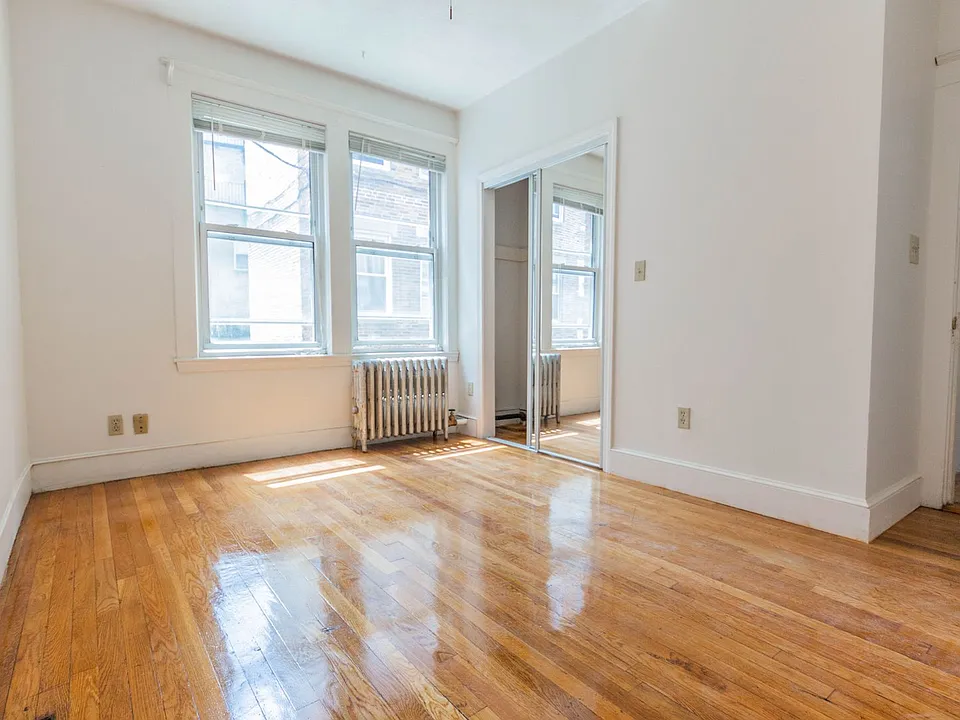 15 Scottfield Rd #4