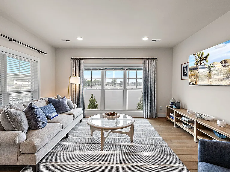 Mystic Cove - Luxury Lakefront Living — Photo 10