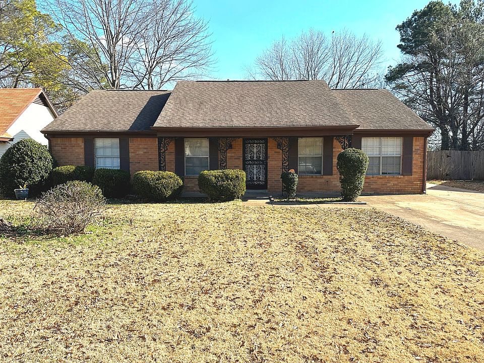 1st image of 8620 Woodbine Dr