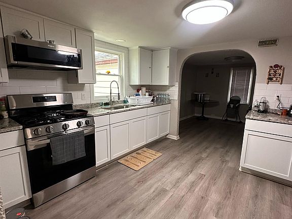 4th image of 3001 15th St