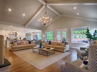 1615 Westminster Pl, Nichols Hills, OK 73120