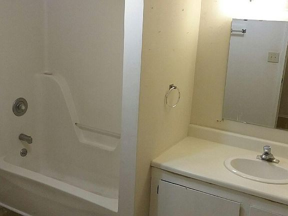 5th image of 1306 W End Ave