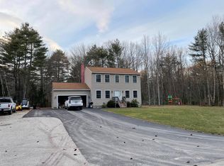 25 McKenny Dr, New Gloucester, ME 04260