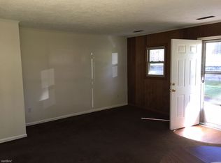 20 Montgomery St APT 1, Radford, VA 24141