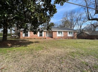 1820 Bradley Ln, Russellville, AR 72801