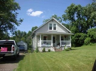 920 Ewart Rd, Akron, OH 44312