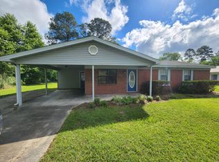 330 Dreamland St, Jesup, GA 31545