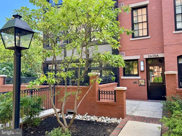 1610 N Queen St #215-A, Arlington, VA 22209