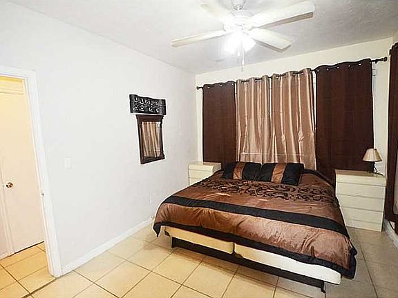 2nd image of 6727 Indian Creek Dr