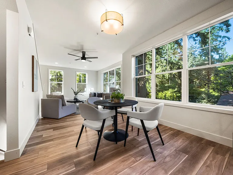 PUSC03 - Quarry Commons — Photo 15
