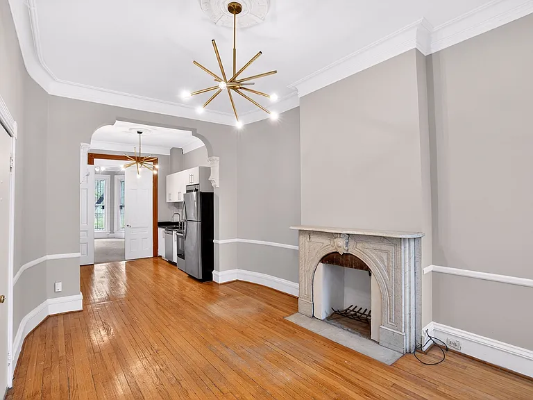 1806 Bolton St #1 — Photo 3