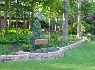 9310 McSauba Ave, Charlevoix, MI 49720