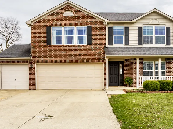 305 Beacon Point Ln, Fortville, IN 46040