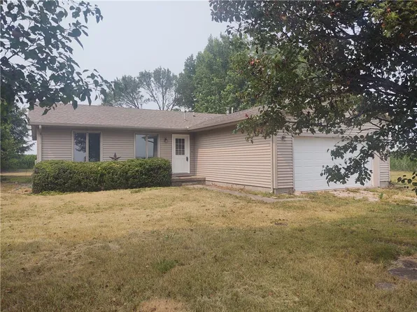 498 County Road 1750, Bethany, IL 61914