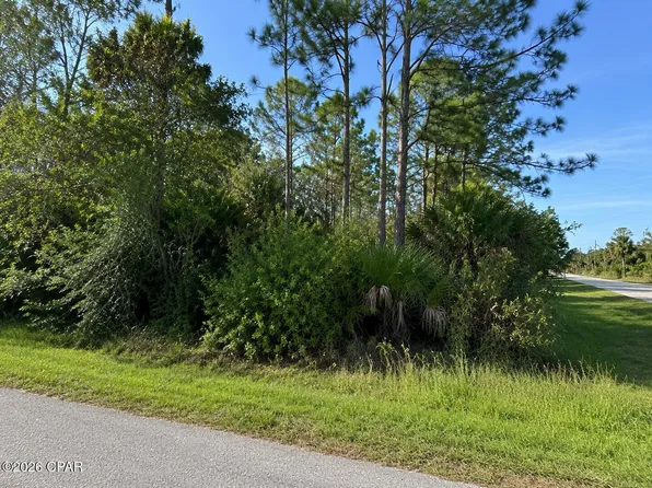 1320 Radio Loop, Banyan Village, FL 33935