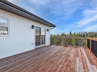 841 McCabe Lake Dr, Middle Sackville, NS B4E0P3