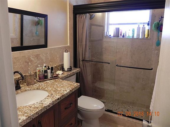 4th image of 2238 Adams Street #5