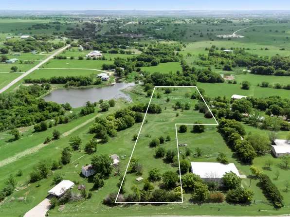 9918 1st St, Joshua, TX 76058