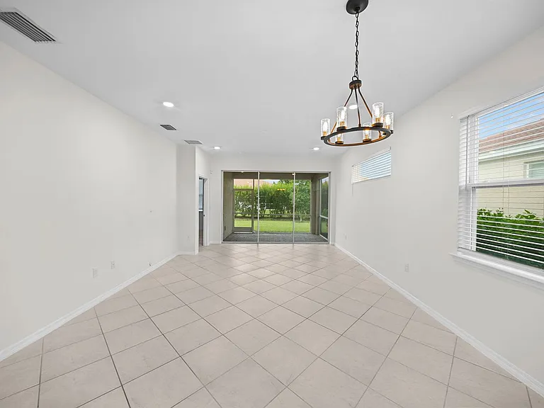 4177 Bloomfield St — Photo 9
