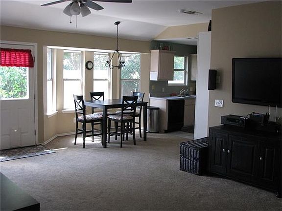 5th image of 1700 Southcreek Dr