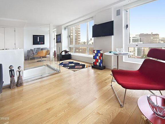 4th image of 1 Irving Pl APT U14a