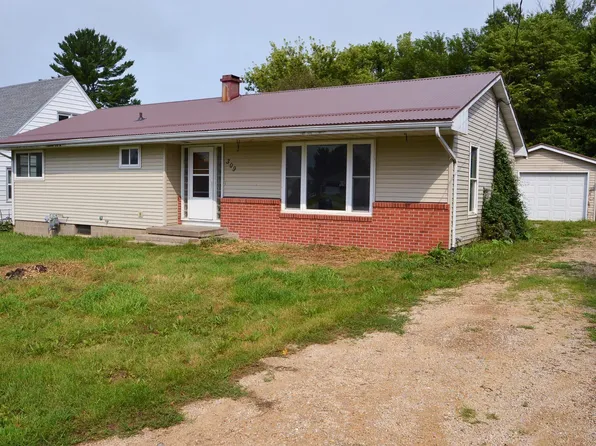 309 E Niagara St, Garnavillo, IA 52049