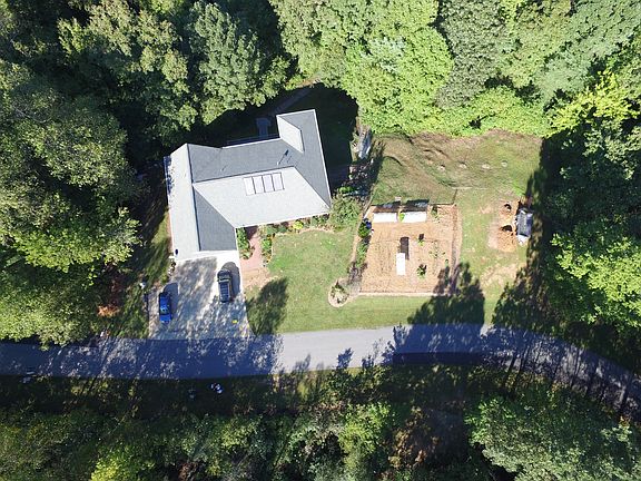 2nd image of 398 Grace Dr